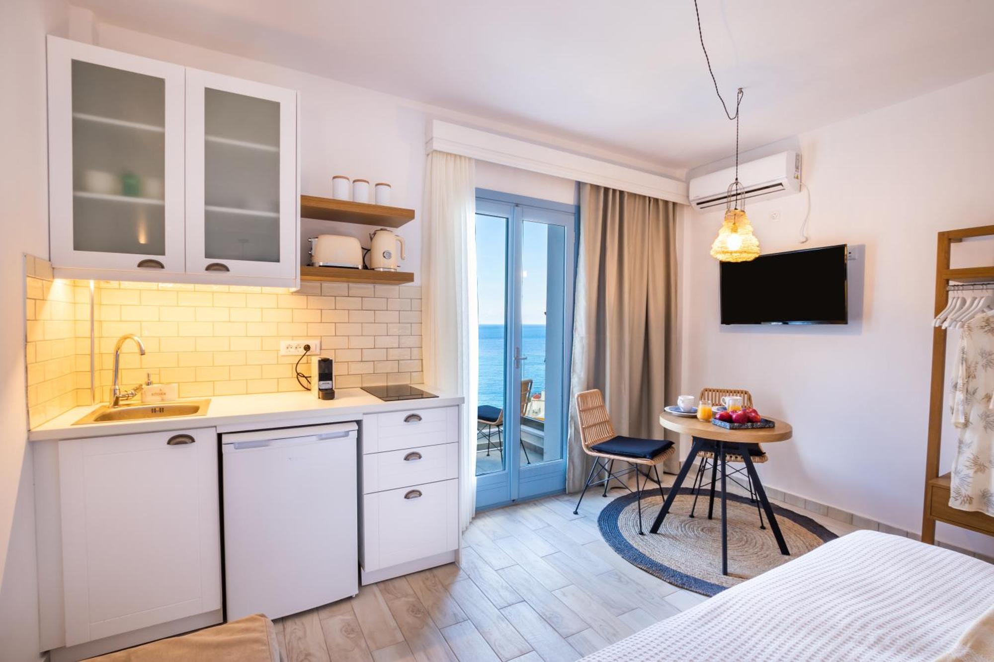Yploui Suites Karpathos Exterior foto